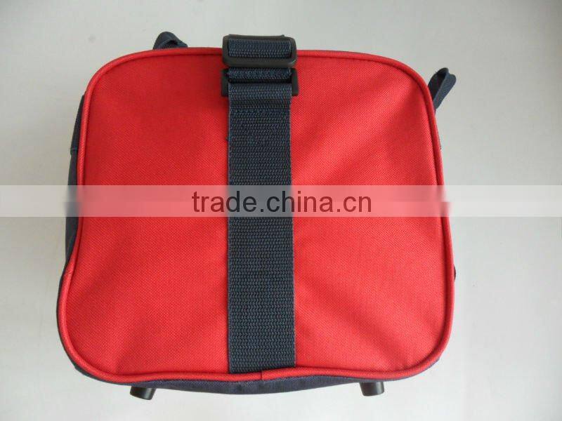 2014 china alibaba cheap Fashion 600D sport travel bag/sports bag/600D polyester duffel bag