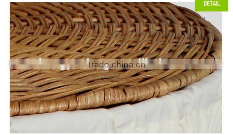 Natural rattan laundry basket with lining and lid
