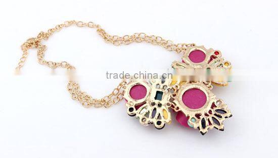 New Hot Selling Flower Choker Collar Vintage Pendant Statement Necklace Women