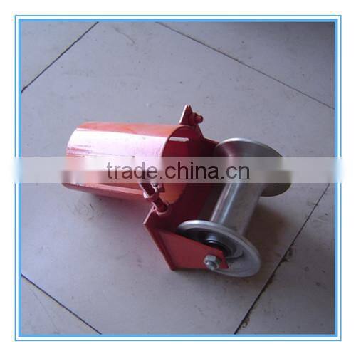 Ground cable roller, cable block