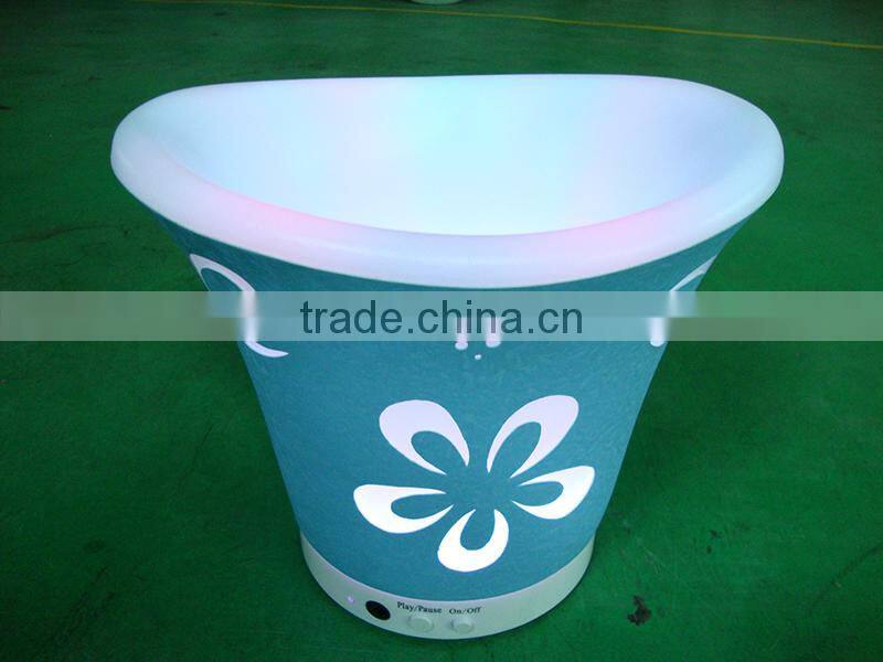 Manufacturer L36.5*W32.5*H27CM leather figure PE ice bucket stand lighted with remote control 16 mix changeable colors