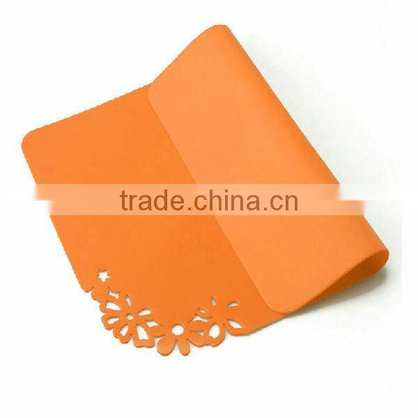 Heart shaped Eco-friendly colorful silicone pot coaster