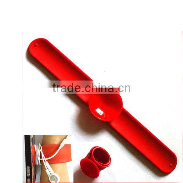 Silicone Slap Band Mobile Phone Holder for Mobile and Earphone