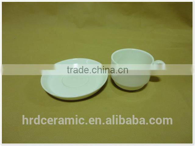 2014 fashion wholesale dinner ware Ceramic cups with saucer