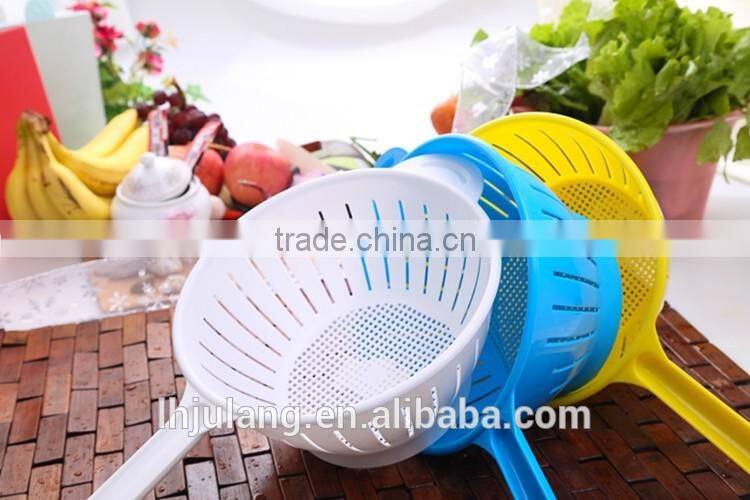 Useful plastic Colander with handle for Kitchen / Plastic Colander with handle