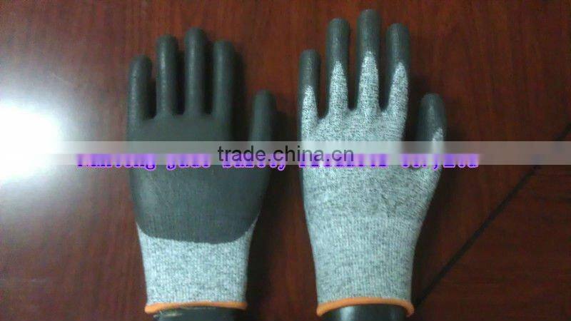 Cut Resistance Gloves and Gray PU Palm Coated