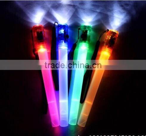 Custom wholesale plastic whistle with led light and flash light