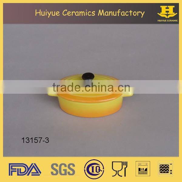 Ceramic mini casserole, oval glazed casserole with cover
