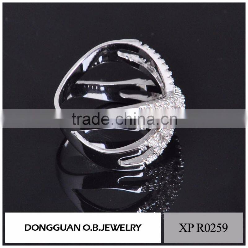 2016 high quality fashion saudi arabia white gold wedding ring price /handmade ring design