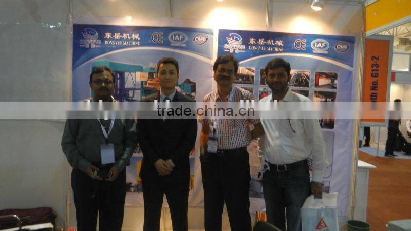 Automatic bi-directional pressing equipment for aerated block with high density