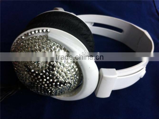 minimusic headphones with diamond