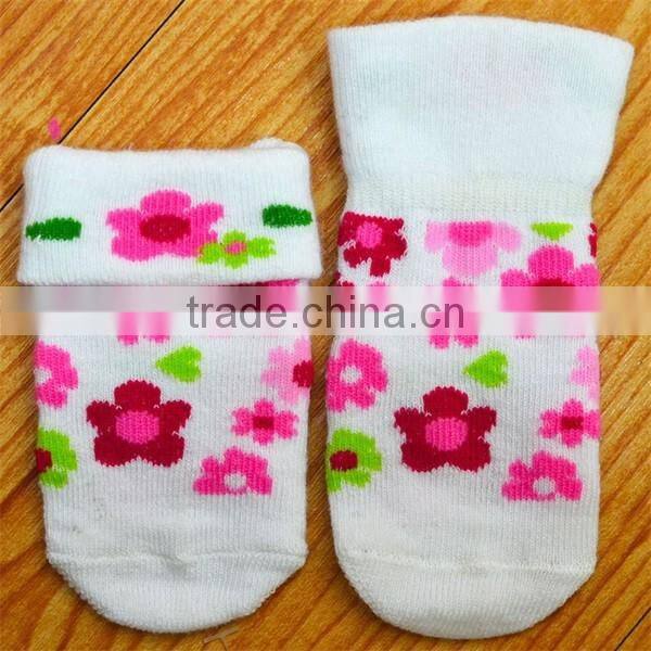 Popular knitted newborn baby hat+socks set