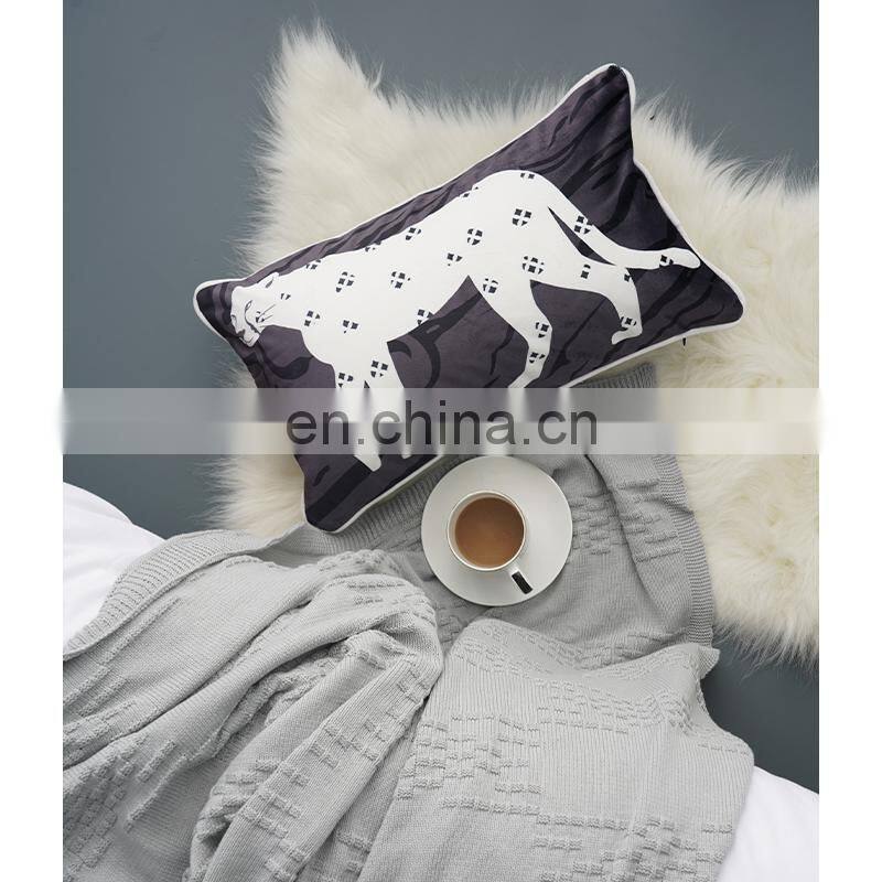 Animal Printed Fashion Design Cheap Pillowcase Vintage Leopard Velvet Cushion Covers Home Decor