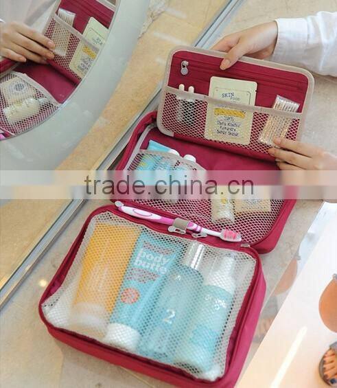 Cosmetic Makeup Bag/Travel Toiletry Bags Insulated Cosmetic Bag for Men or Women/Organizer bag
