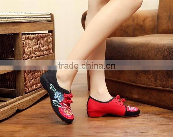 Middle Top Women Casual Cotton Shoes Buckle Chinese Style Flower Embroidered Elegant Ladies Canvas Flats Oxford Sole No logo