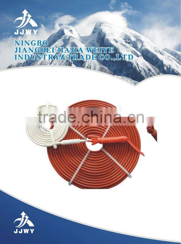 Silicon elastomer insulated drain pipe roof de-icing