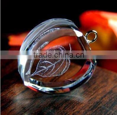2016 Unique design leaf shape crystal keychain