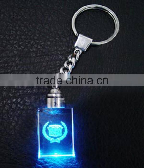 2016 Fashionable elegant appearance crystal keychain