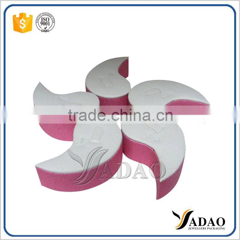 Classic clear acrylic finger ring display with different ypes