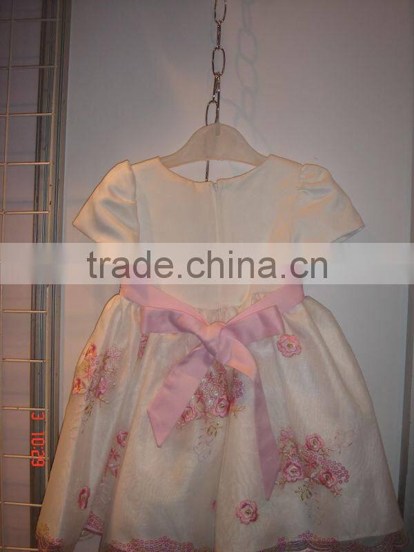 girls wearing short dress little girl flower dress