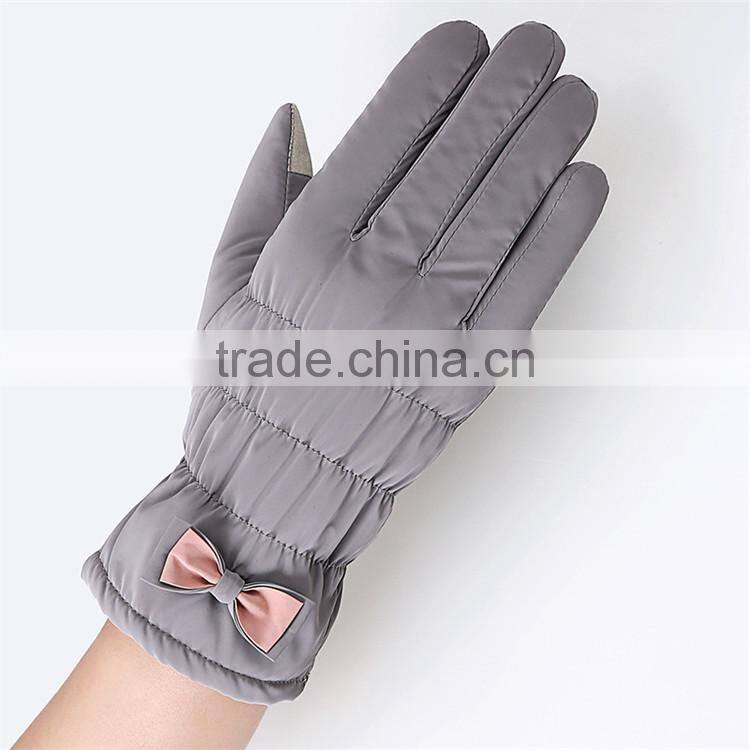 China Anti-slip Touch Screen Big Warm Cotton Polyester Gloves Winter Warm Embroidered Glove