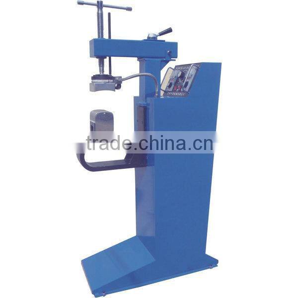 Multi-functional medium-sized vulcanizing machine