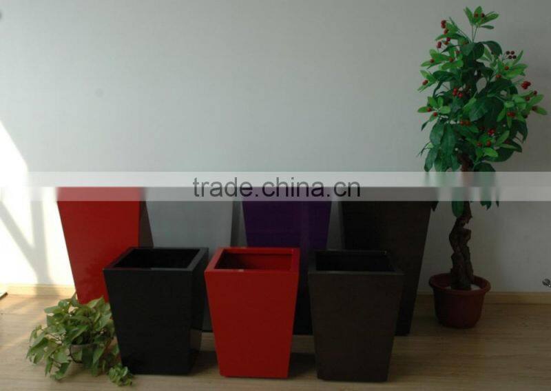 Audemar 2MM Thick Tapered Aluminum Self-Watering Planter With Powder Coating