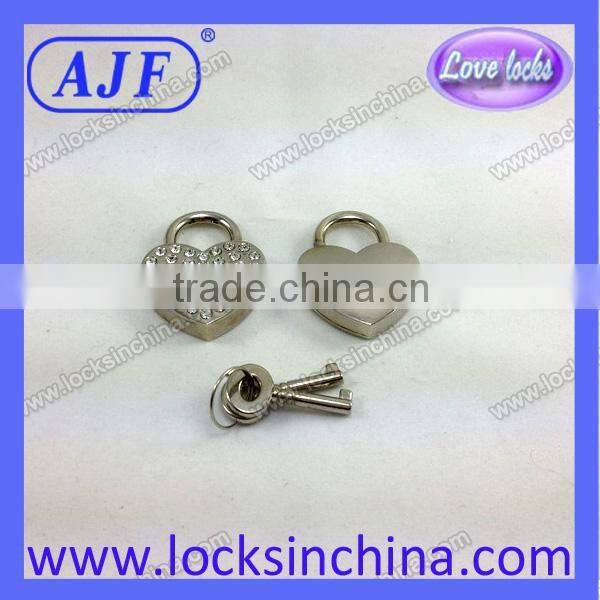 Cute Heart Silver Rhinestone padlock