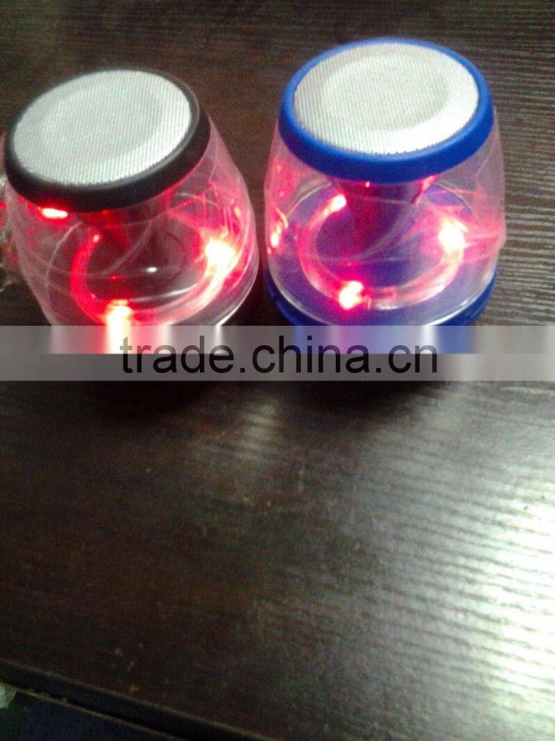 2016 new products mini portable wireless magic lamp bluetooth speaker for iphone 6