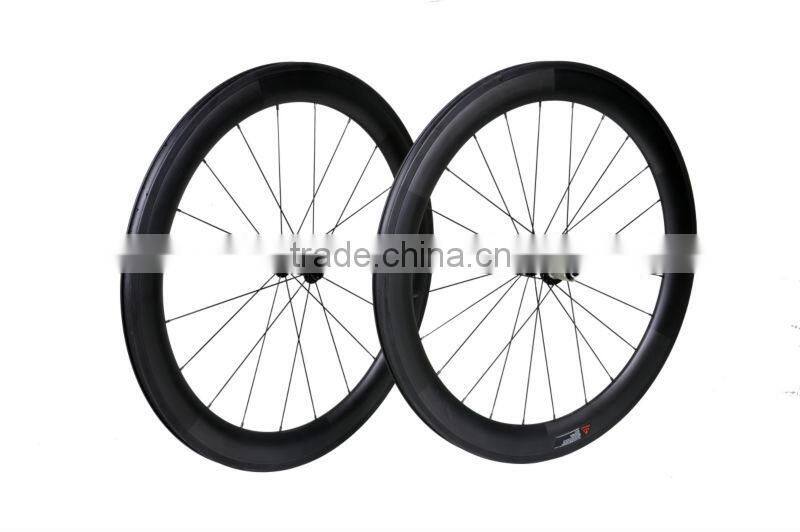 2015 Super Light Weight Carbon Road Bike Wheelset, Professional 88mm Carbon Clincher Wheels