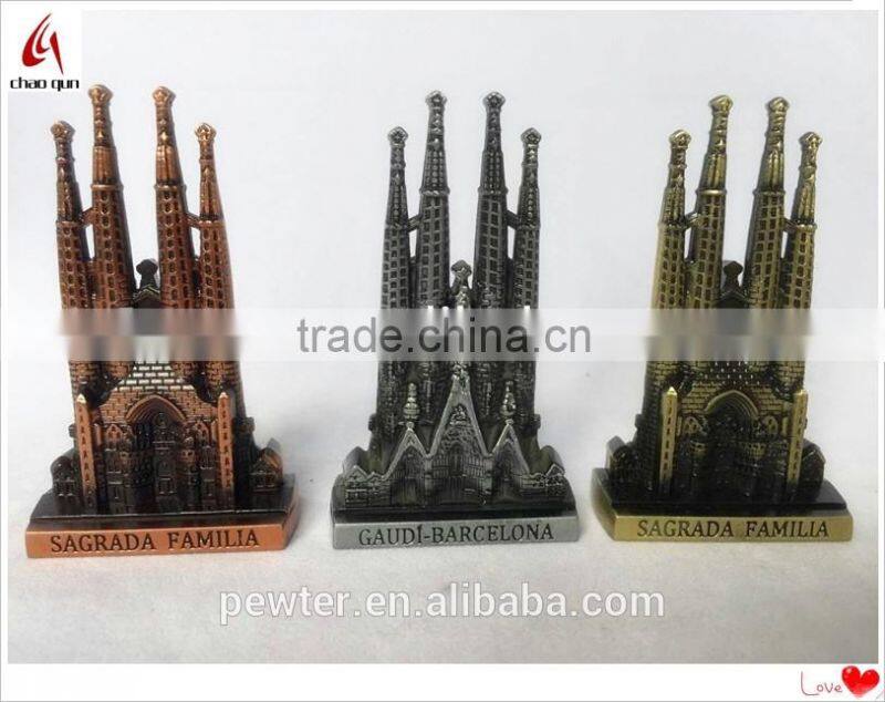 Cheap hot sale Eiffel tower for decoration and souvenirs