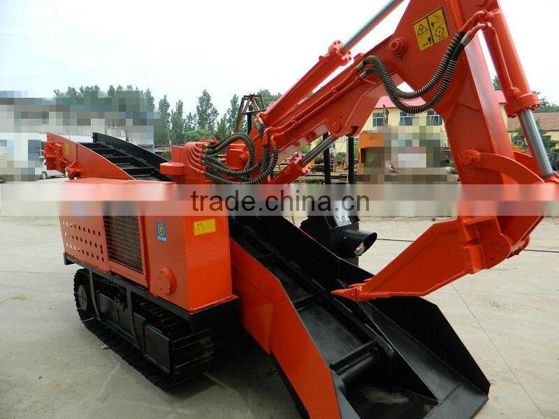 Excavating crawler mining loader tunnel mucking machine with scraper