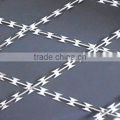 Razor barbed wire fencing/ razor barbed wire