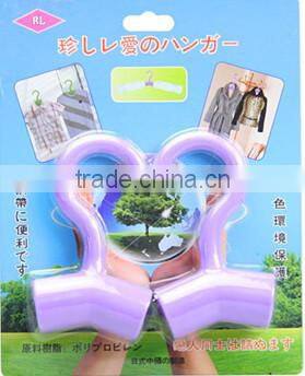 2PCS Environmental bottle Space Saving Clothing Hangers