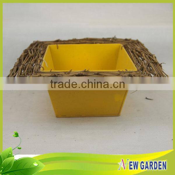 Cheap Handmade Large Different Shapes metal pot / straw basket