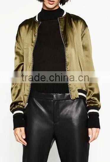 Runwaylover EY1030C Wholesale Fashion Women Solid Color Bomber Cropped 100% Nylon Embroidery Jacket