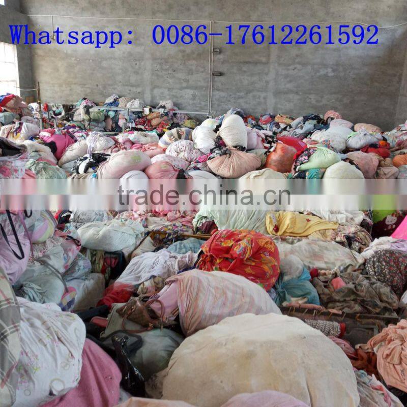 wholesale cream used clothes in China