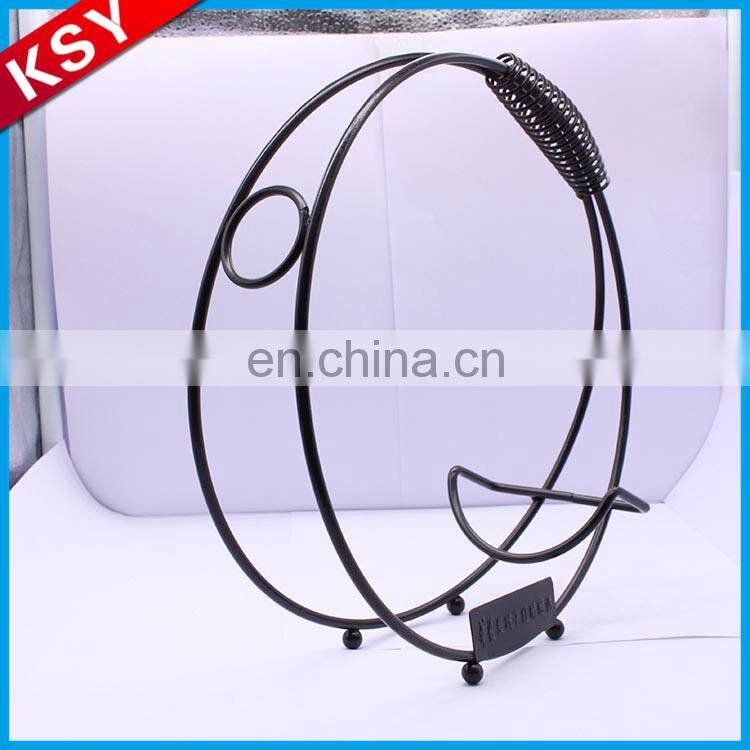 Newest Superior Quality Factory Wholesale Metal Red Rack Wine Holder For Kitchen