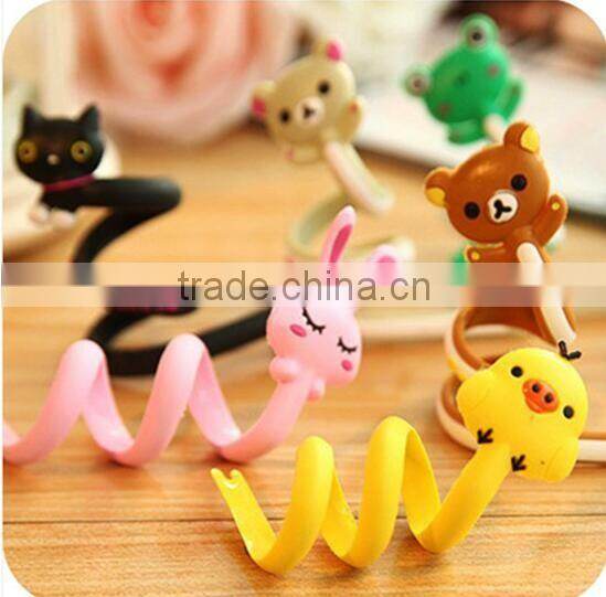 Animal wire winding device hub