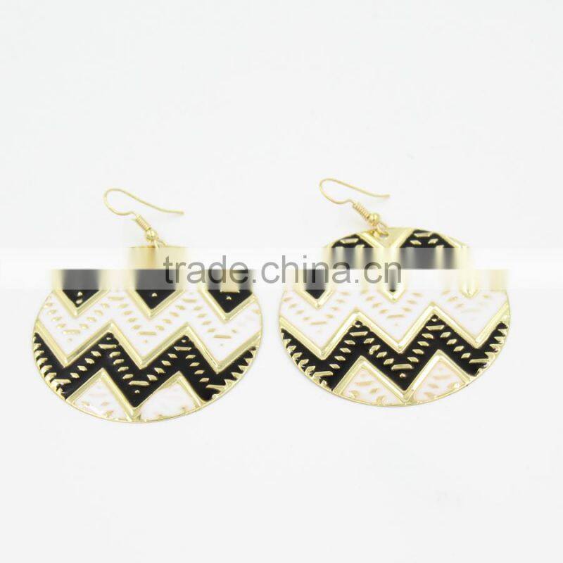 2016 New design earrings enameled chevron earrings fish hook fashion earrings wholesale