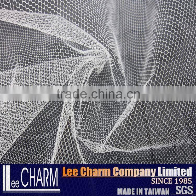 Taiwan 20D Hexagonal Netting Nylon Mesh Fabric for Clothing