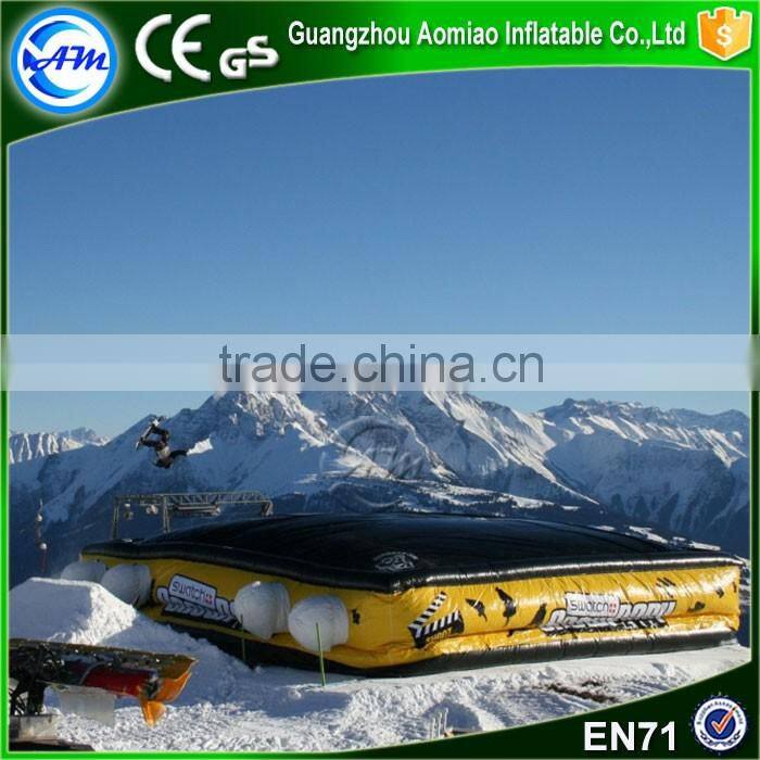 Commercial grade inflatable big airbag snowboard inflatable ski high jump air bag for jumping