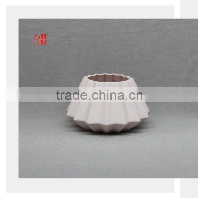 High Quality Small Color Clay Flower Vases