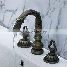 Luxury Widespread Bathroom Sink Faucet QH00317