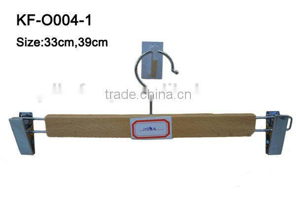 Metal pants hanger with plastic clip