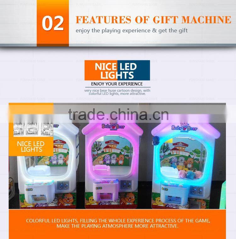 Funshare 2015 Catching Toy Game Machine Deluxe Toy Crane Game Machine Chiildren Game Machine For Amusement Park