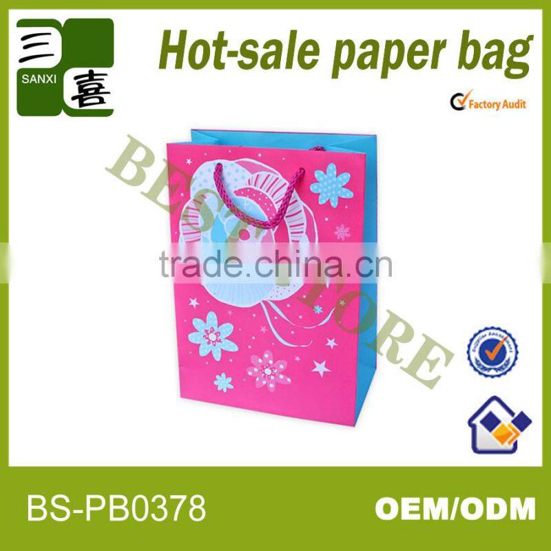 fashionable and cute wedding sweet candy gift bag