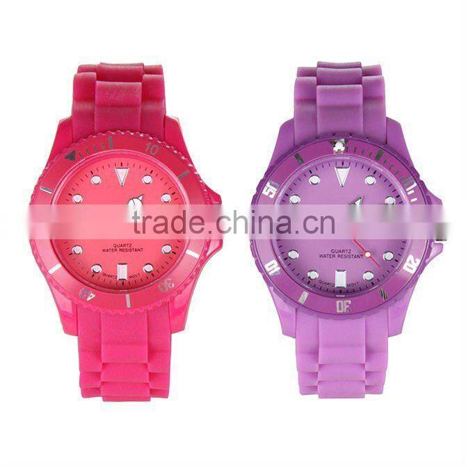 unisex silicone sports watch with Japan movement