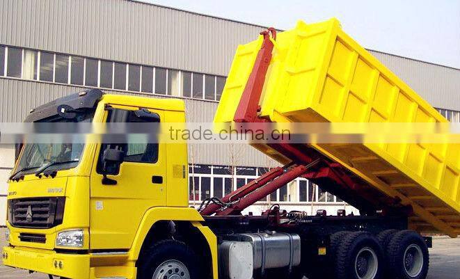 Sinotruk HOWO 8x4 Hook lift garbage truck for sale