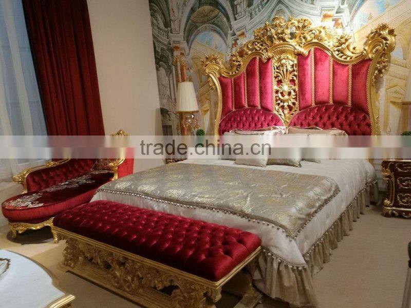 European Palace Royal Chair, Luxury Design Comfortable Gold Trim with Flower Carved Chaise Lounge
